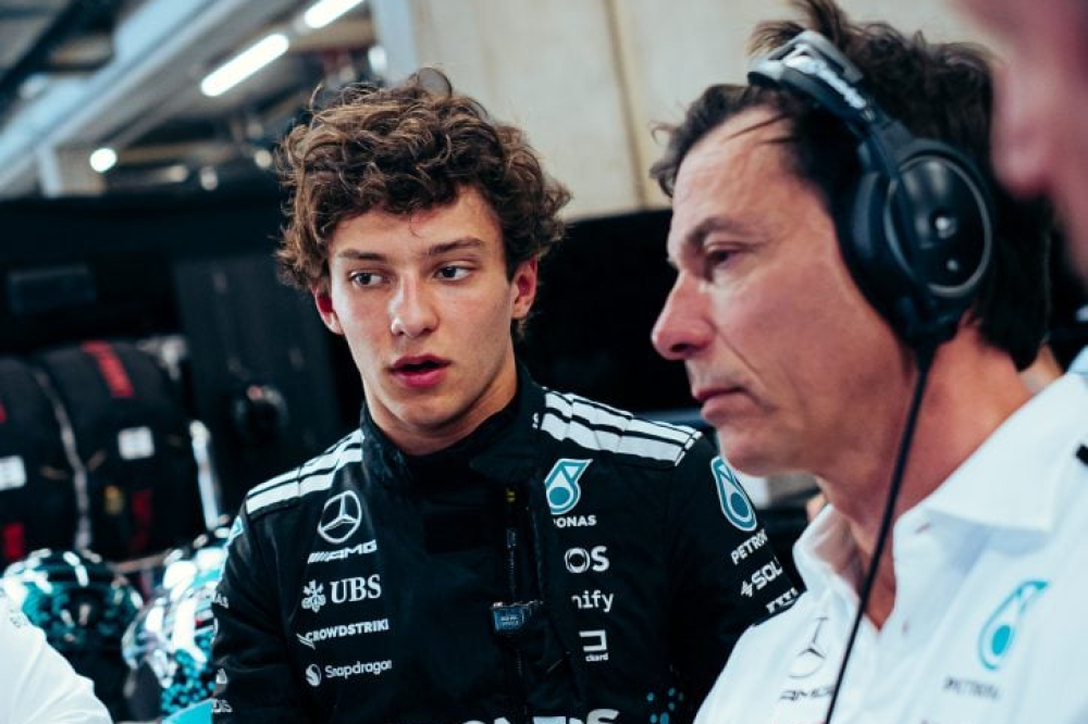 Toto Wolff s'inquiète de la montée en puissance rapide de Kimi Antonelli : trop tôt, trop vite ?