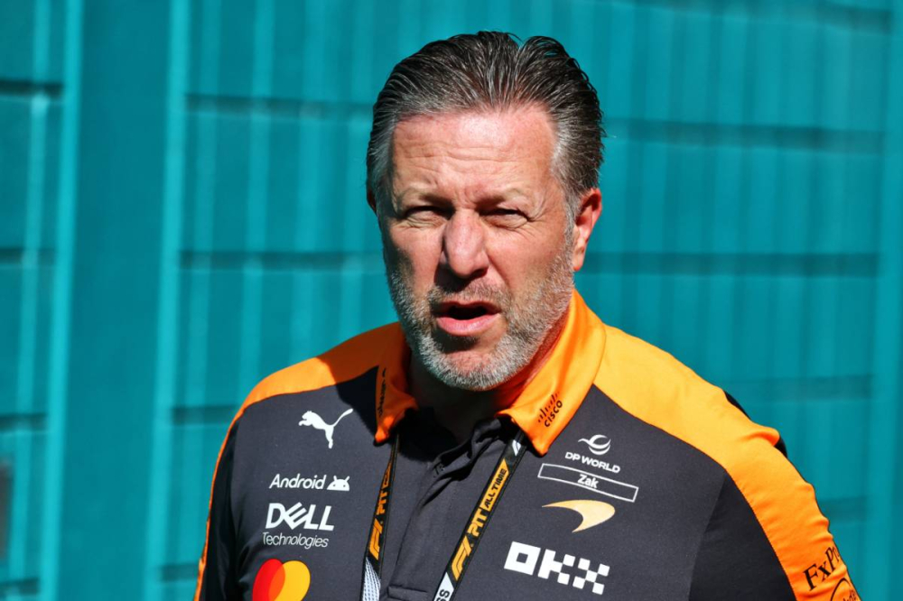 Zak Brown attaque Red Bull et interpelle directement la FIA sur un sujet explosif