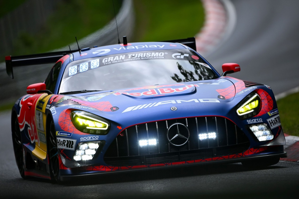 24H du Nürburgring : la Mercedes de Verstappen partira 4e, derrière un doublé Lamborghini