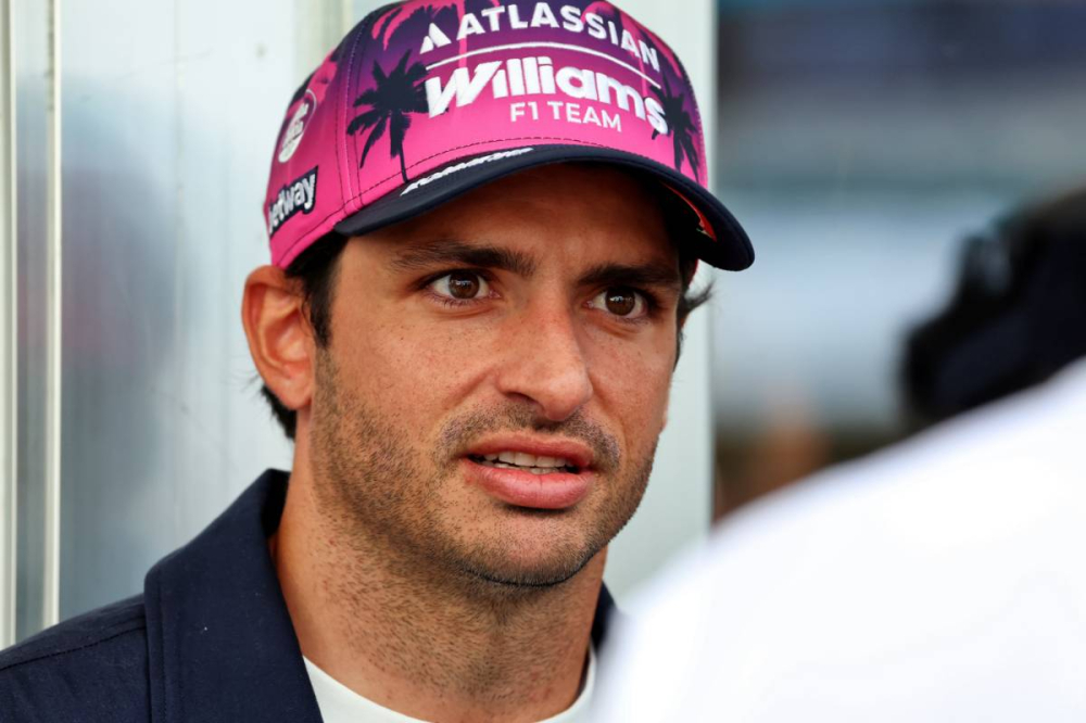 Carlos Sainz dénonce des 