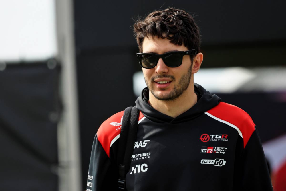 Ayao Komatsu entretient le doute sur l’avenir d’Esteban Ocon chez Haas