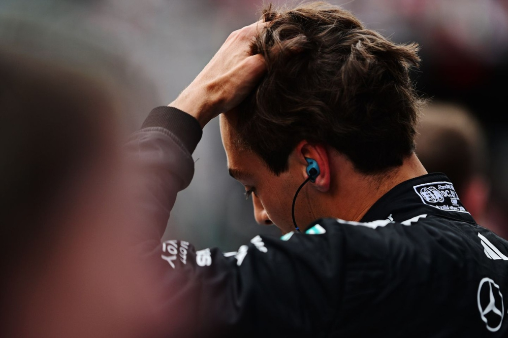 Russell trahi par sa Mercedes à Montréal : 