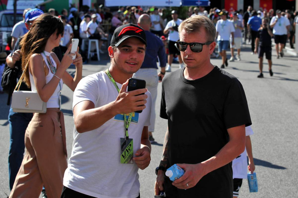 Kimi adoube Kimi : quand Räikkönen apprécie Antonelli, tout en le mettant en garde...