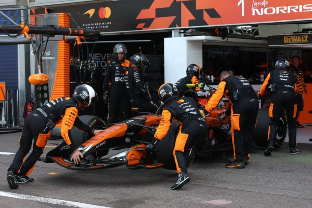 Andrea Stella s'inquiète : McLaren en retrait à cause de son statut de cliente Mercedes