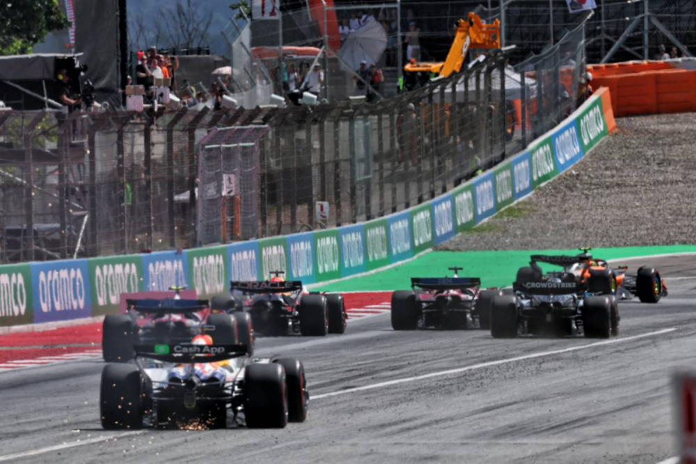 Course contre la montre pour les équipes F1 avant Barcelone : un défi logistique majeur