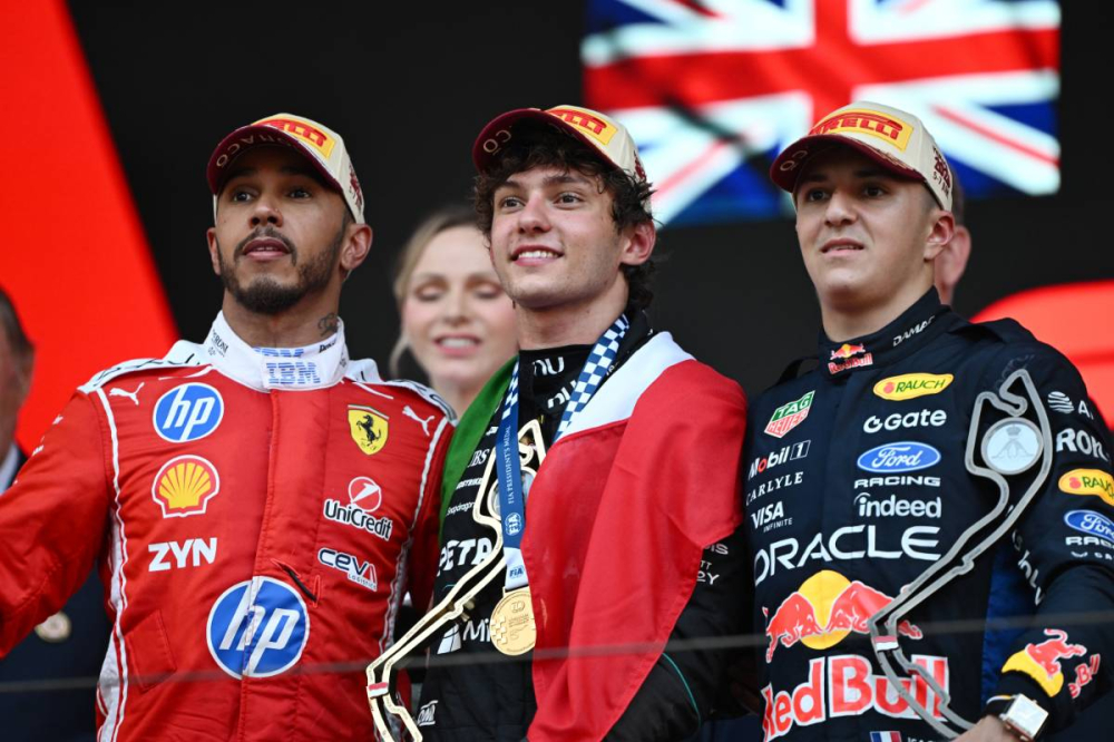 Même Hamilton n'avait pas la réponse : Kimi Antonelli laisse un champion du monde sans voix