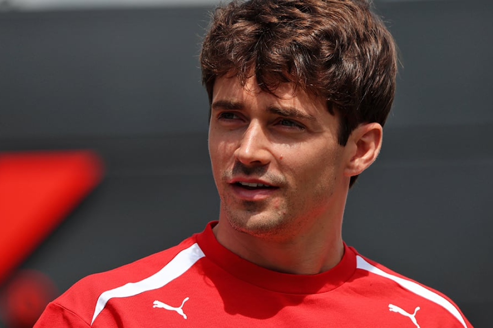 Barcelone : Leclerc change de freins au tout dernier moment et copie Hamilton
