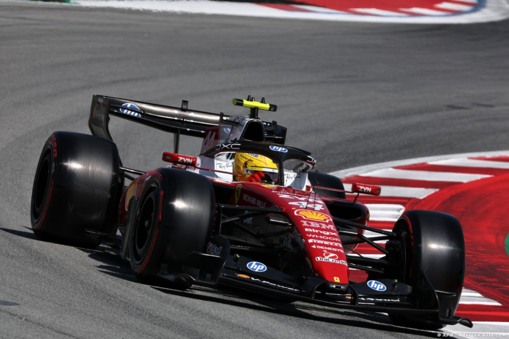 Hamilton remercie Ferrari de l'avoir 'soutenu' après une victoire de 'rêve' en Rouge