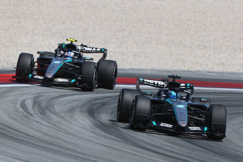 Mercedes battue par Hamilton : Wolff tacle la 