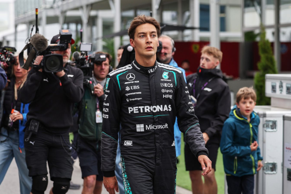 GP de Barcelone de F1 : George Russell impuissant face à Lewis Hamilton