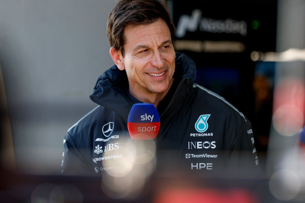 GP de Barcelone de F1 : Toto Wolff s'agace des défaillances du moteur Mercedes 