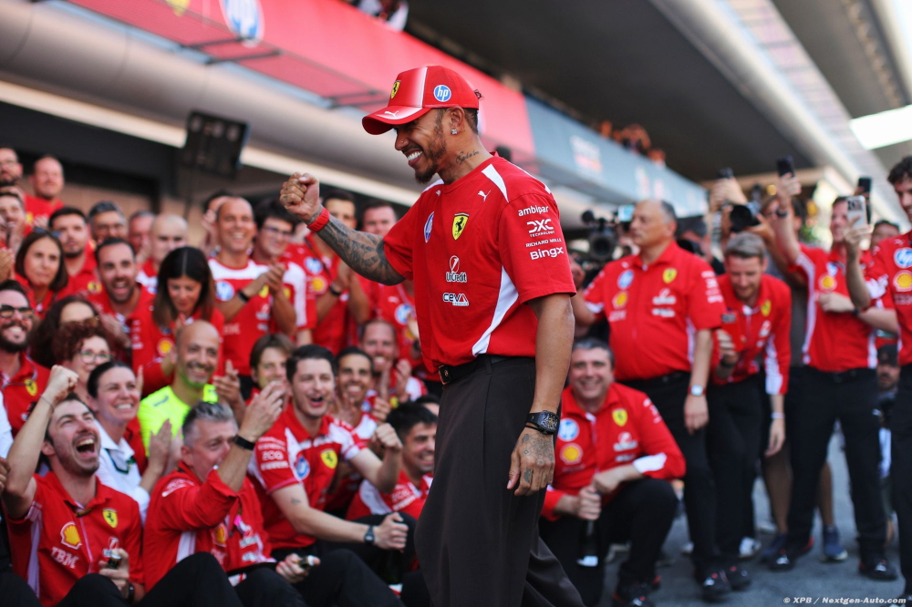 Hamilton réalise ‘un de ses rêves les plus fous' avec sa première victoire pour Ferrari 