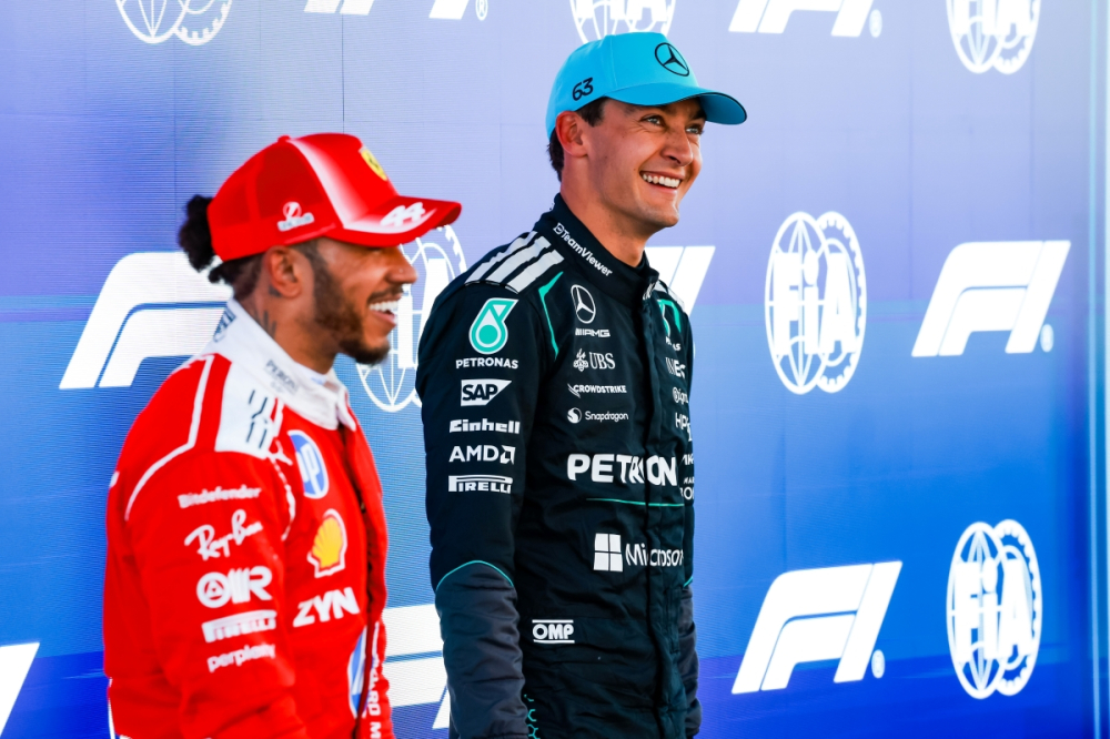 Russell considère Ferrari comme « une immense menace » après la victoire d’Hamilton à Barcelone