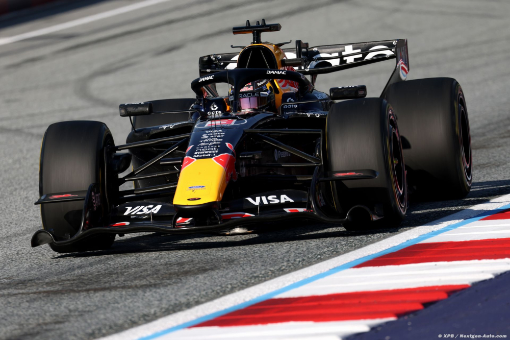 Red Bull veut 'diviser son retard par deux' avec les évolutions de sa RB22