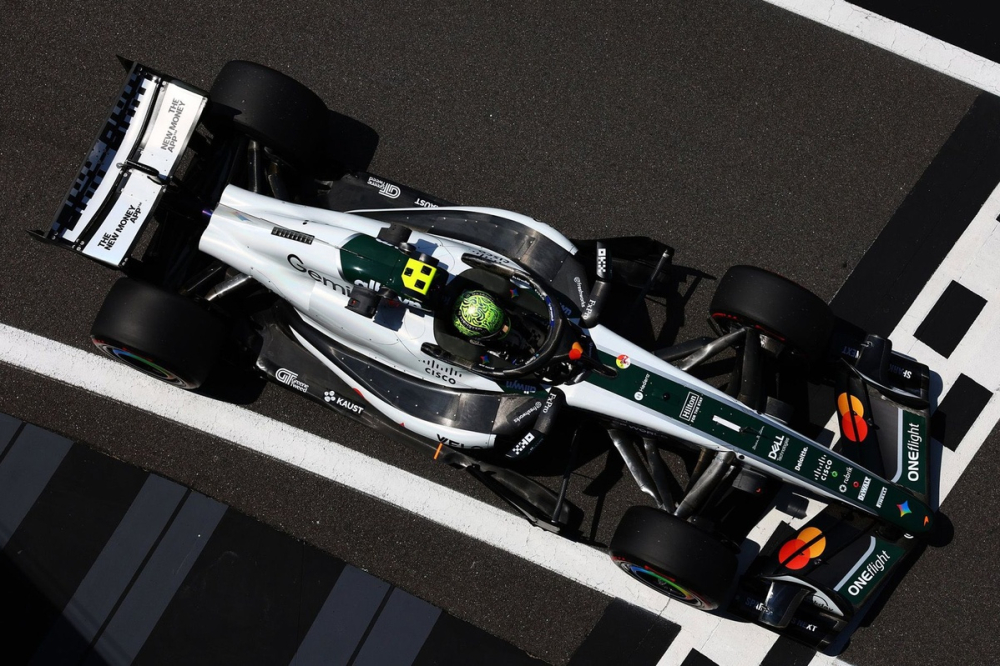Pourquoi McLaren n'a pas la dernière version du moteur mercedes à Silverstone
