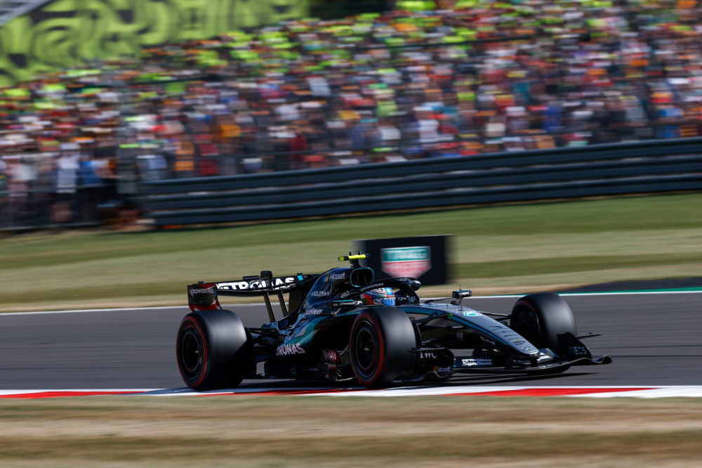 EN DIRECT – Antonelli contre Ferrari, vivez le Grand Prix de Silverstone 2026 en live texte