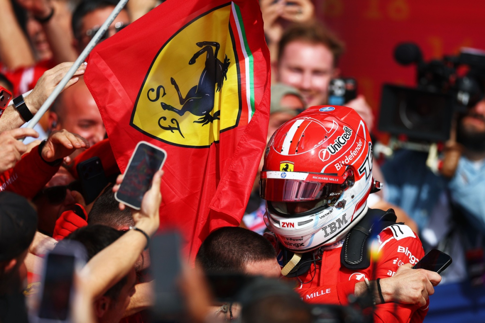 Leclerc remporte une course maîtrisée 