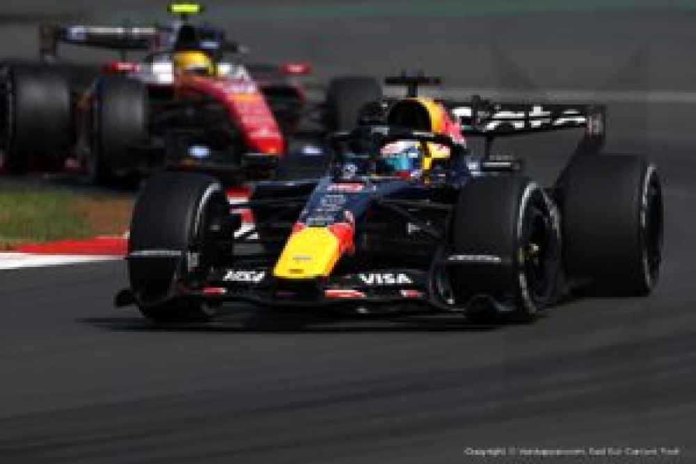 Les feux passent au vert pour un départ de Verstappen de Red Bull