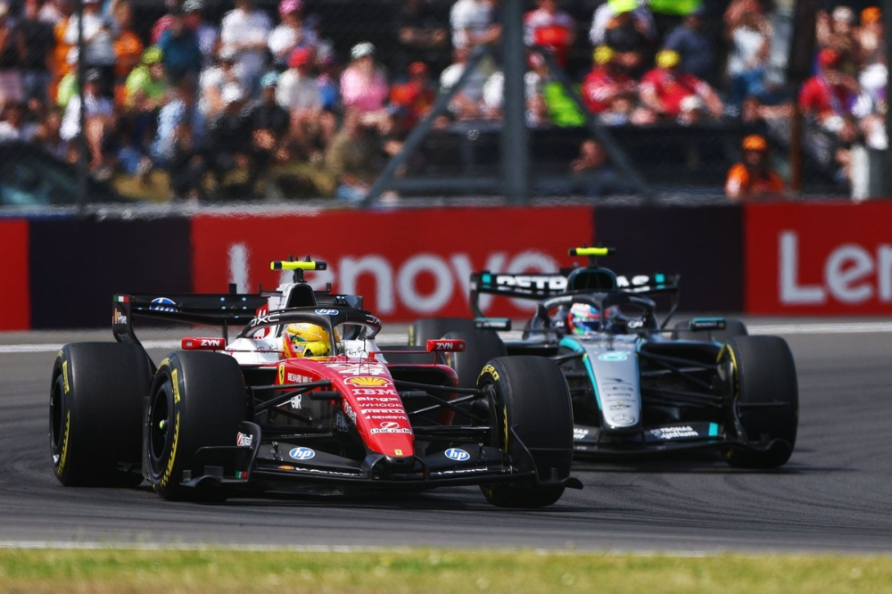 Hamilton prédit des pénalités moteur pour Mercedes cette année