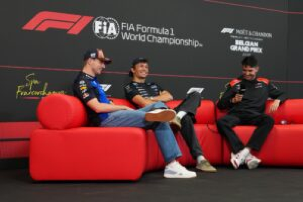 Red Bull fait marche arrière après les crashs de Verstappen
