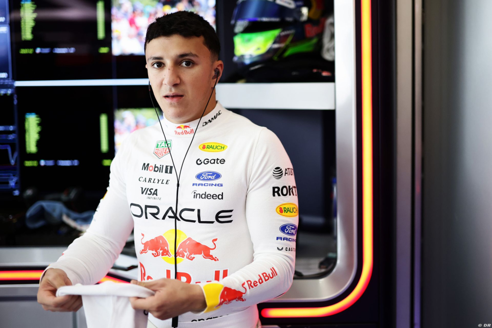 Hadjar fait exploser sa cote chez Red Bull et renforce sa position face à Verstappen