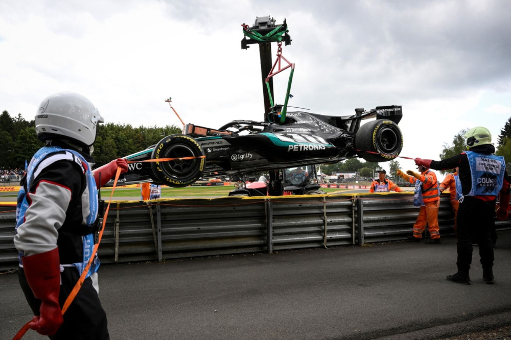 Ce que l'abandon de Russell nous a appris sur le fond plat Mercedes