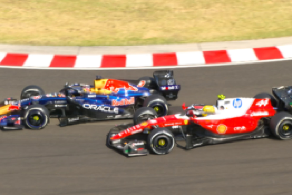 Hamilton impuissant face au coup de génie de Verstappen