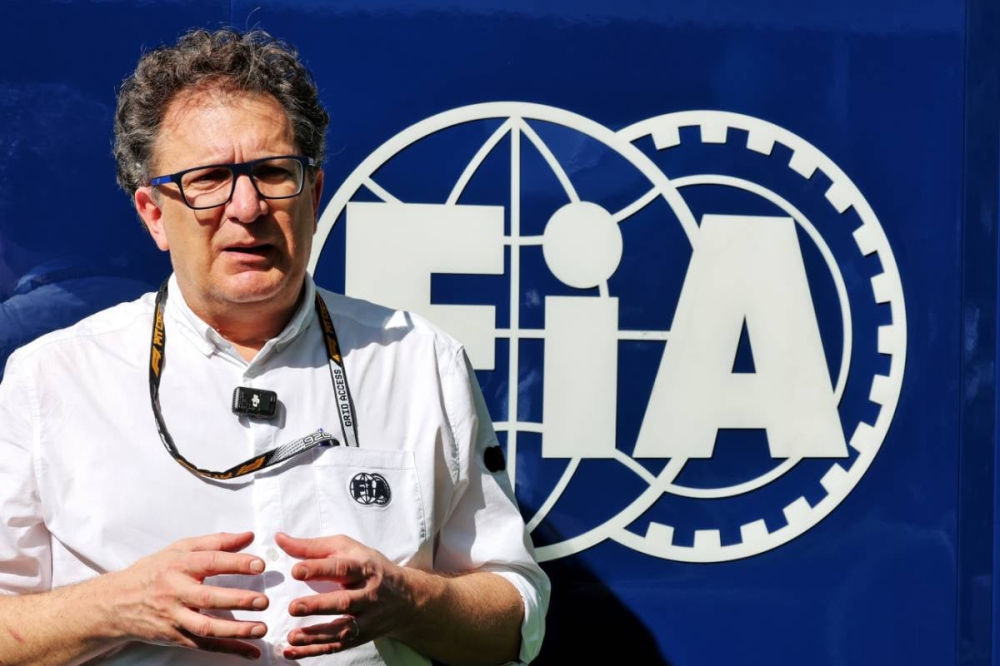 La FIA se défend face aux critiques sur les règles 2026 : « Nous avions anticipé les problèmes »