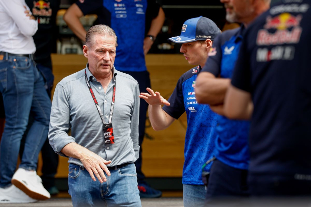 Collector Max Verstappen – Jos Verstappen : « Je suis très fier de tout ce qu’il a accompli, continue d’accomplir et de l’homme qu’il est devenu »