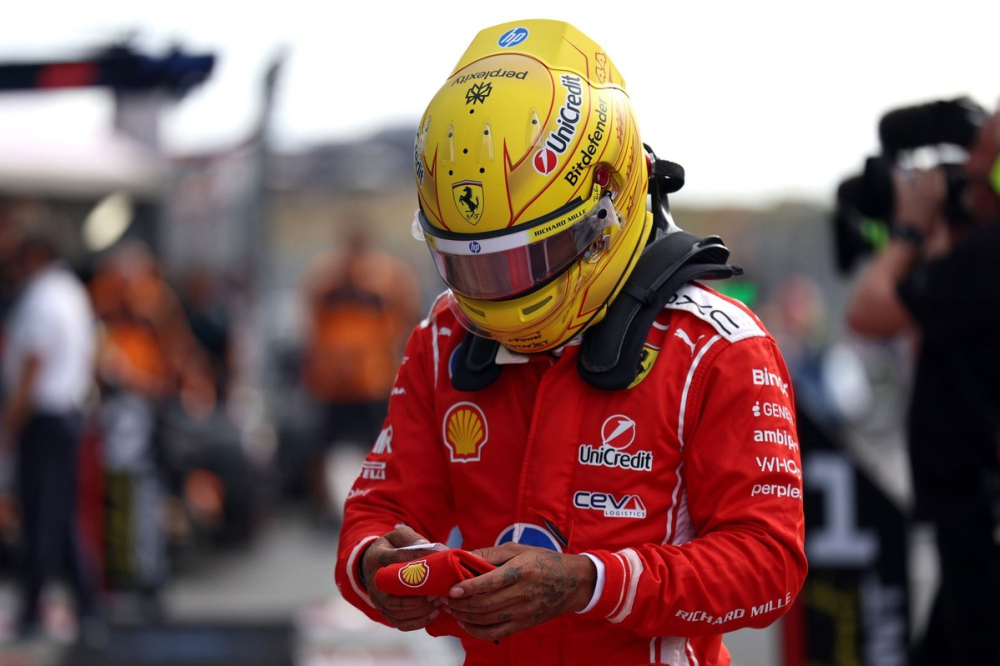 Hamilton déstabilisé par une Ferrari 