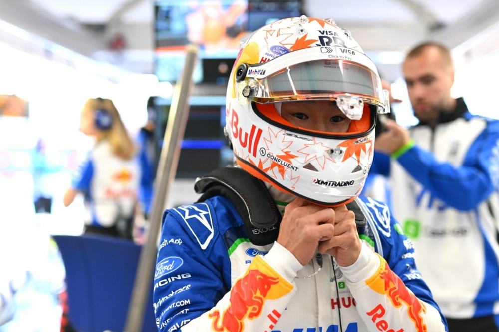 Tsunoda retrouve la F1 : 
