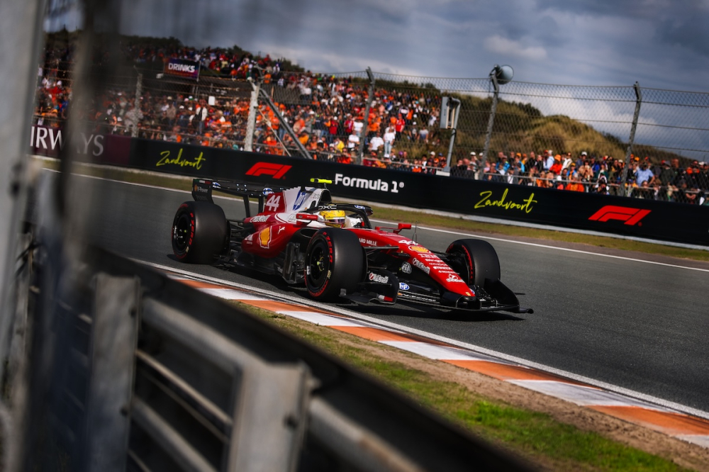 Lewis Hamilton vise plus haut en course : « La Ferrari procure de bien meilleures sensations «
