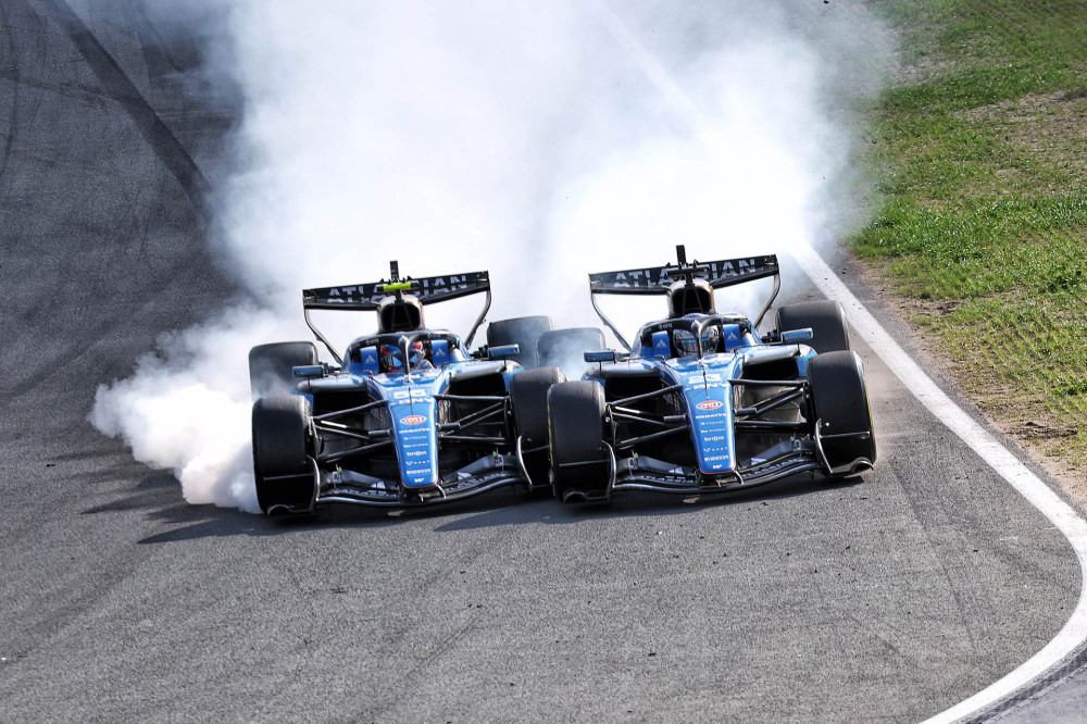 Les pilotes Williams F1 'se sont excusés' après un accrochage déplorable à Zandvoort