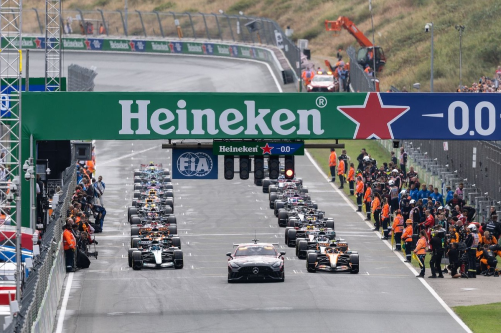 Tour de formation sous Safety Car : un choix qui interpelle les pilotes