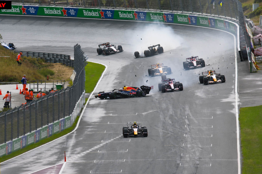 Verstappen piégé par une erreur de trajectoire de 50 centimètres