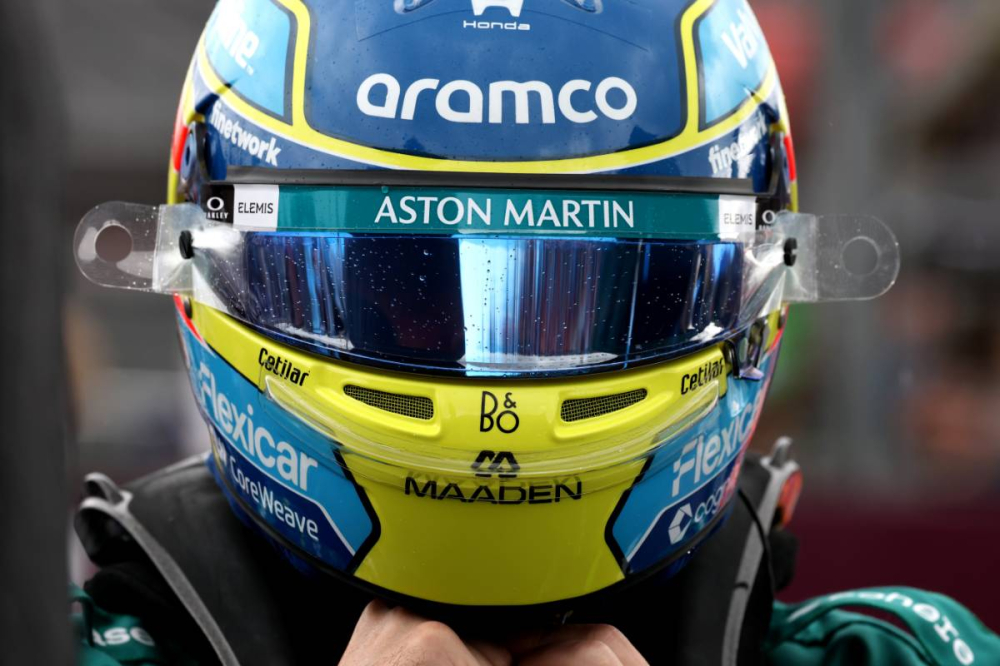 Fernando Alonso tempère les progrès d'Aston Martin malgré un résultat historique