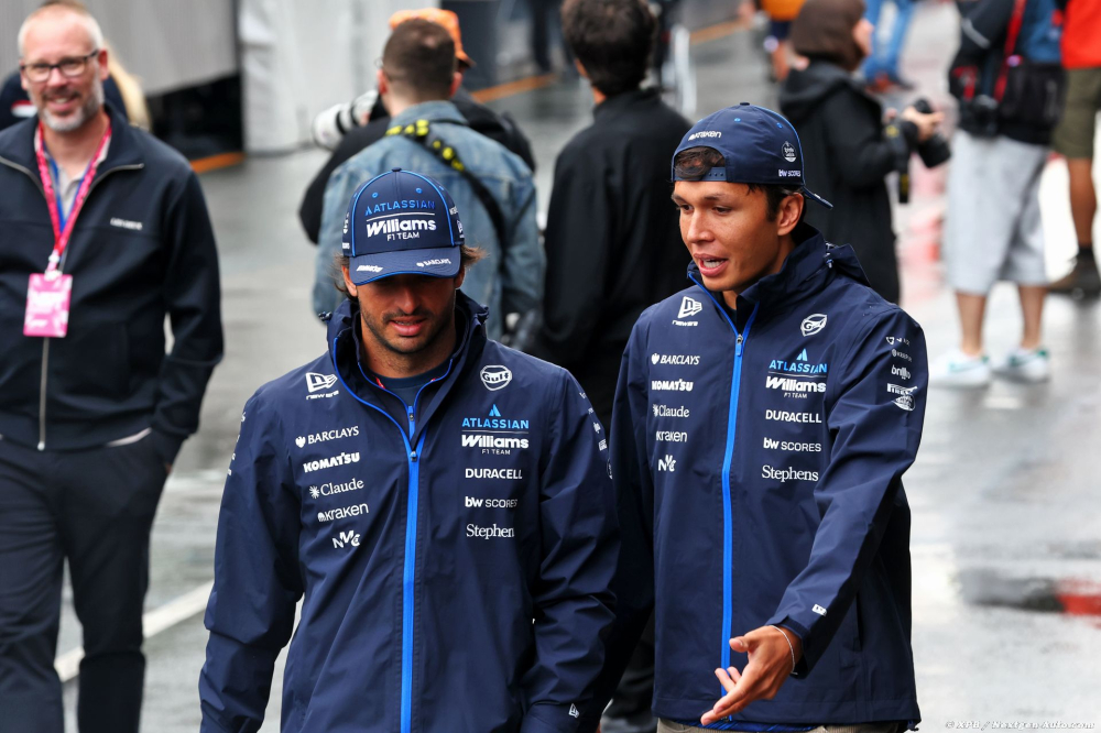 Williams est tellement en difficulté qu'Albon ne cache rien à Sainz