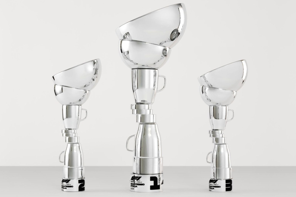 Des trophées en forme de vaisselle empilée pour le GP d'Italie !