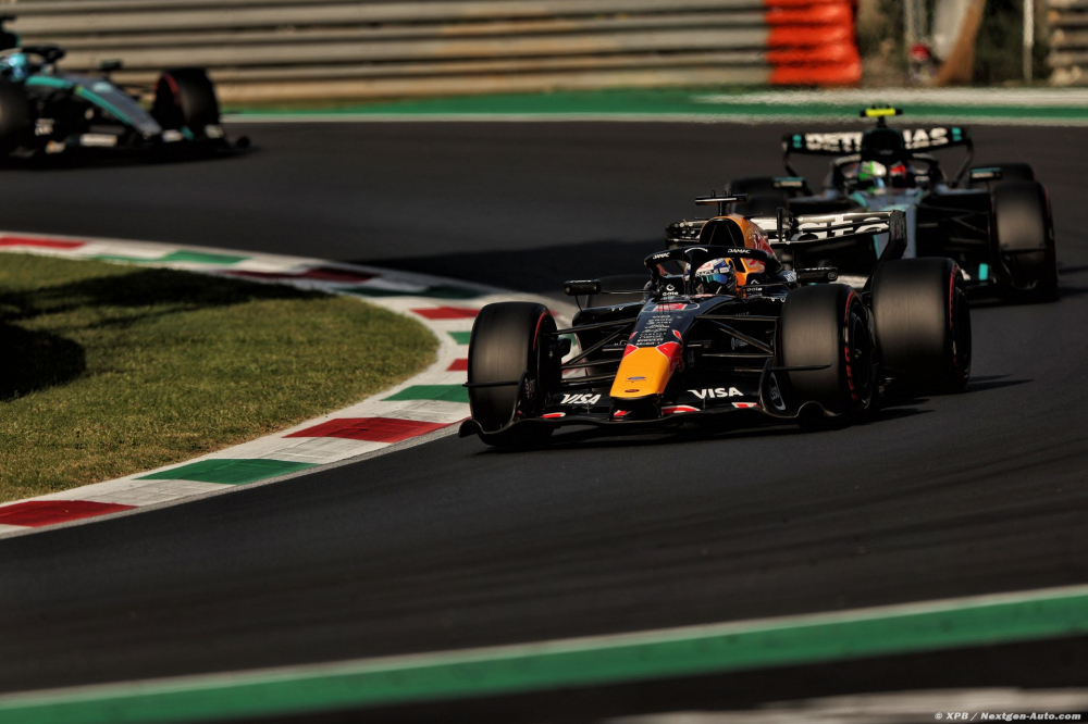 'Une F1 faite en papier' : Verstappen révèle qu'il lève parfois le pied dans sa Red Bull