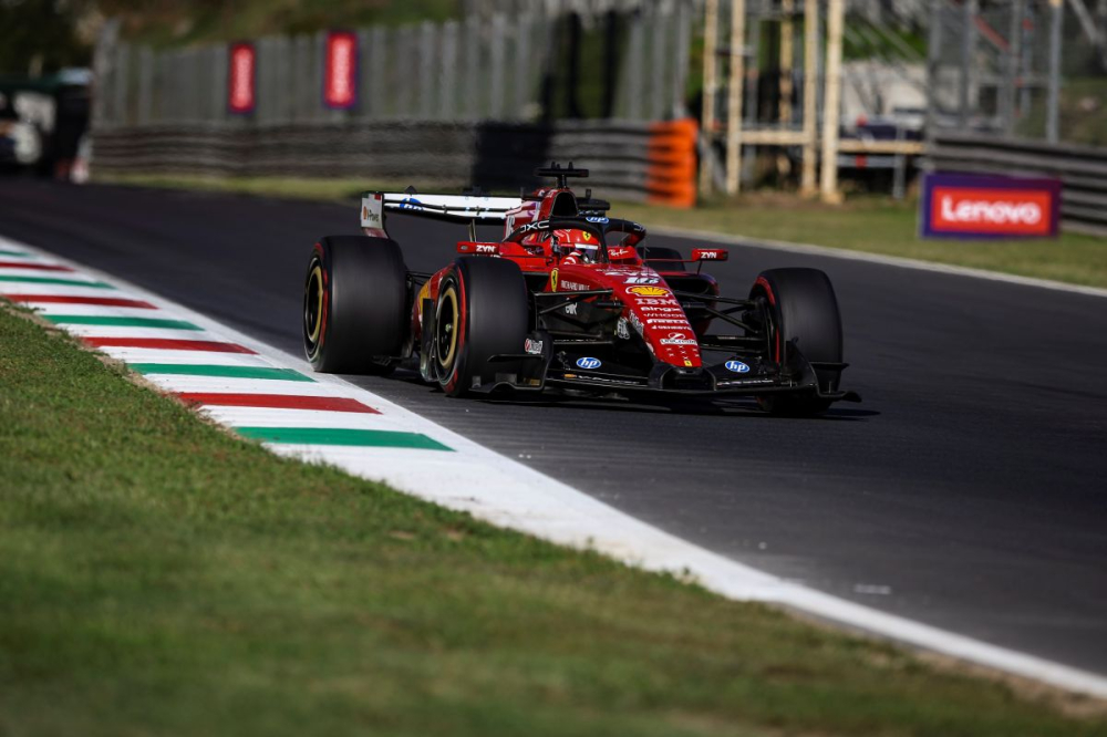 Charles Leclerc s’en sort bien après son crash à Monza : « Je ne voyais pas très bien de l’œil droit »