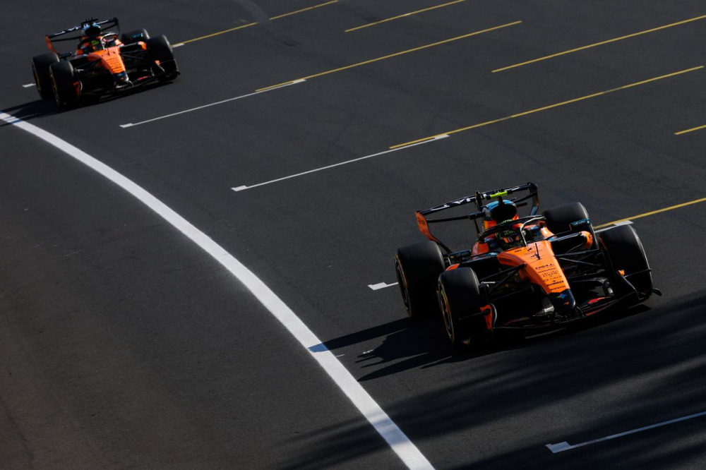 McLaren sur le recul à Monza malgré un beau duel dans le dernier tour entre Norris et Piastri