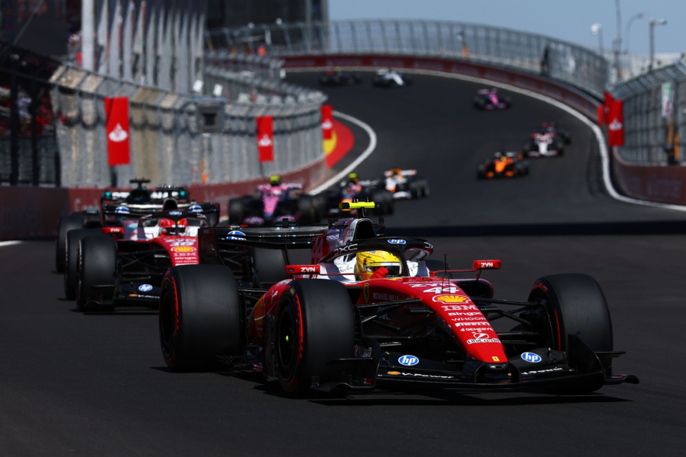 Hamilton explique son premier abandon en 2026 à Madrid