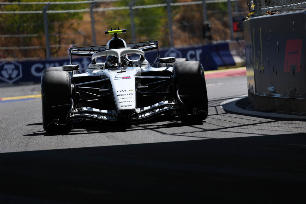 Cadillac F1 encore plombée par un abandon et ses problèmes de freins