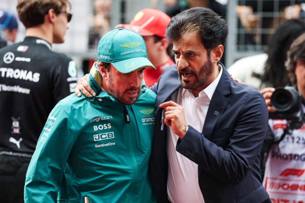 Ben Sulayem vole au secours de Fernando Alonso : « J’ai demandé à Fernando ce qu’il voulait pour améliorer les résultats »