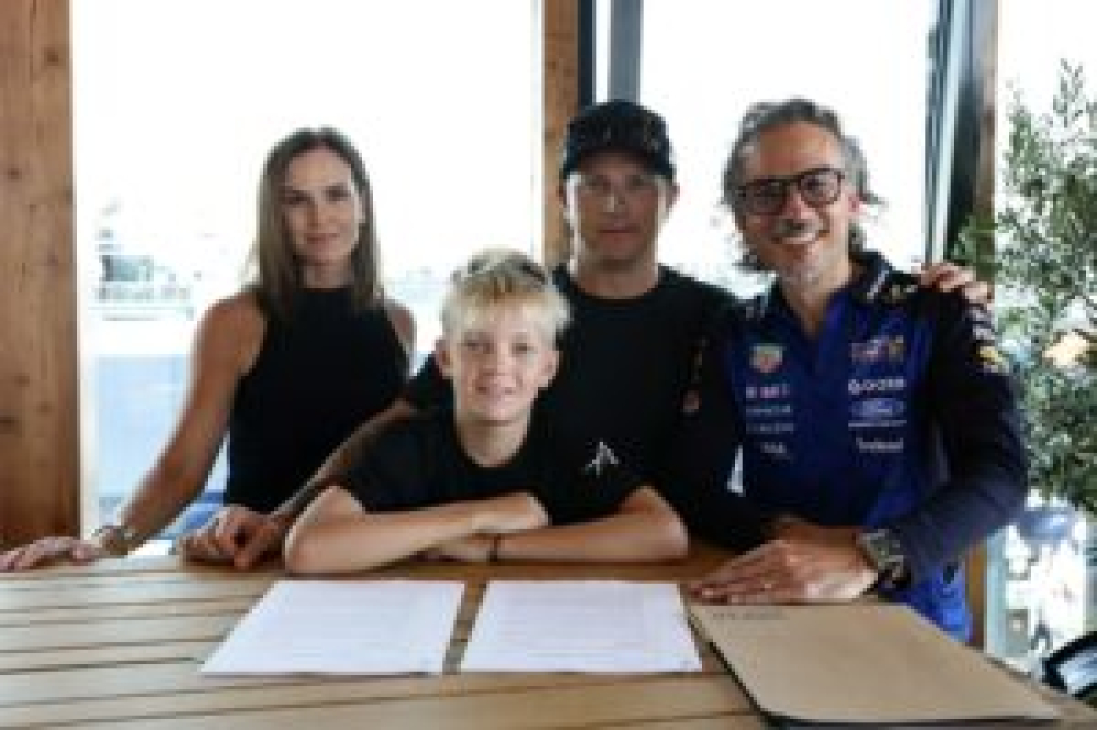 Le fils de Räikkönen arrive chez Red Bull, Verstappen lui propose déjà son baquet