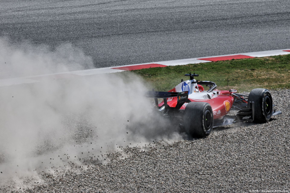 Leclerc admet 'pousser trop loin la limite' quand il manque de feeling