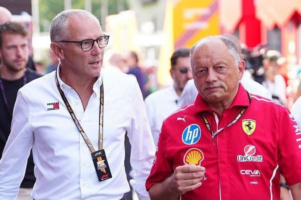 Stefano Domenicali soutient Fred Vasseur : « Le capitaine doit garder le cap dans la tempête »