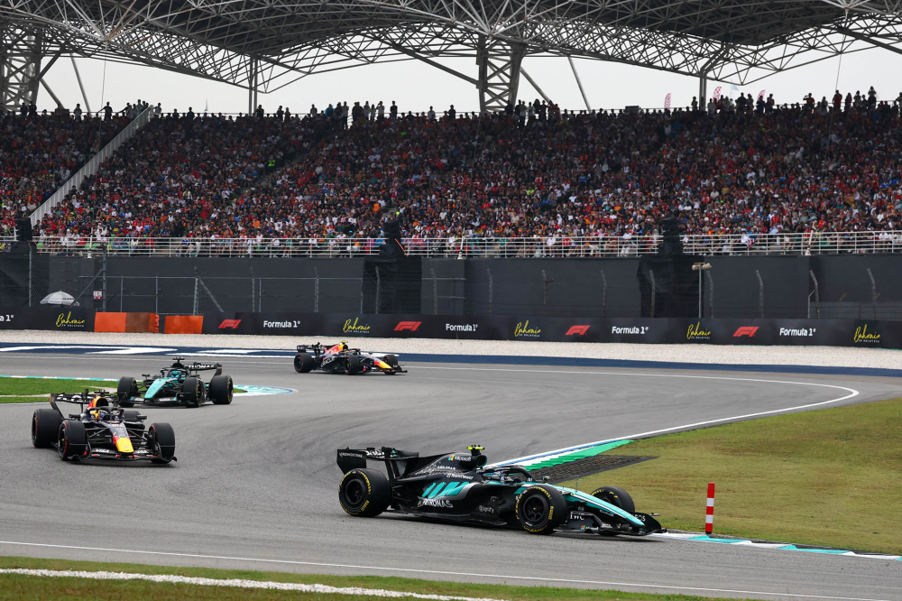 Antonelli est 'content' de sa deuxième place mais juge que Mercedes F1 a 'beaucoup de travail'