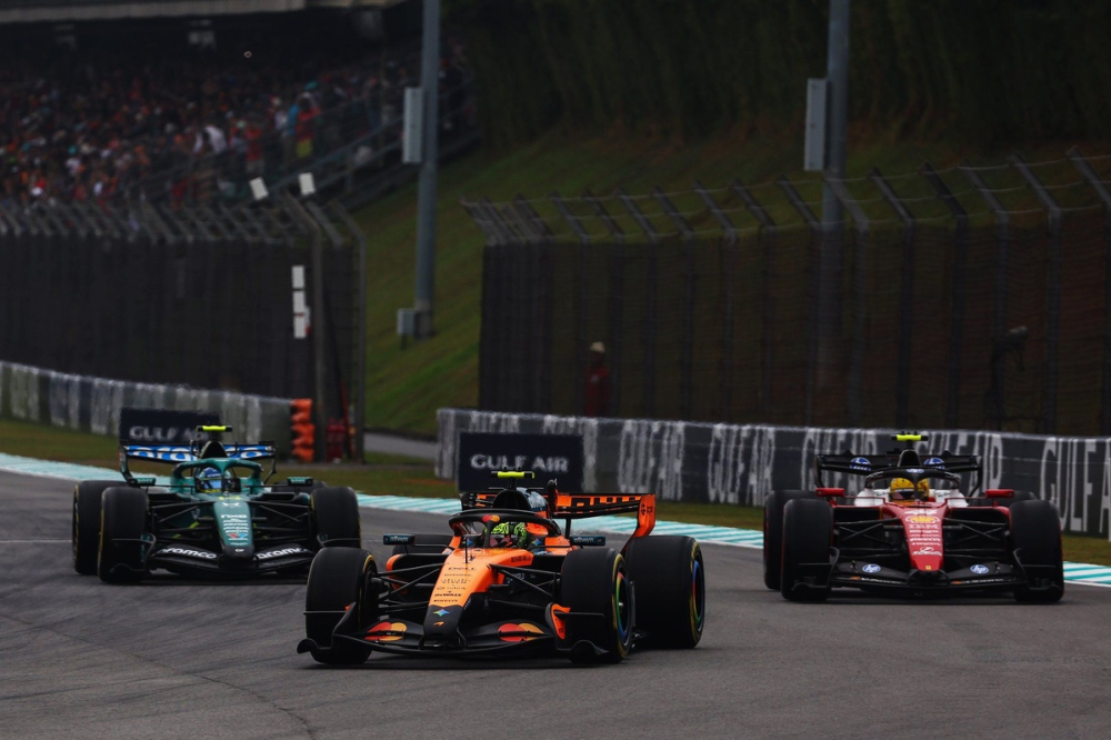 Le pari des pneus slicks qui a fait mal à McLaren et Ferrari à Sepang