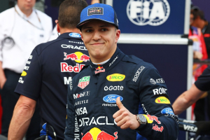 Photo Quand Max Verstappen n'est pas là, Isack Hadjar danse !